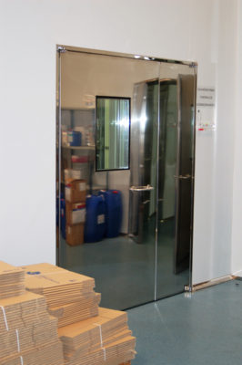 Puerta inox sala blanca
